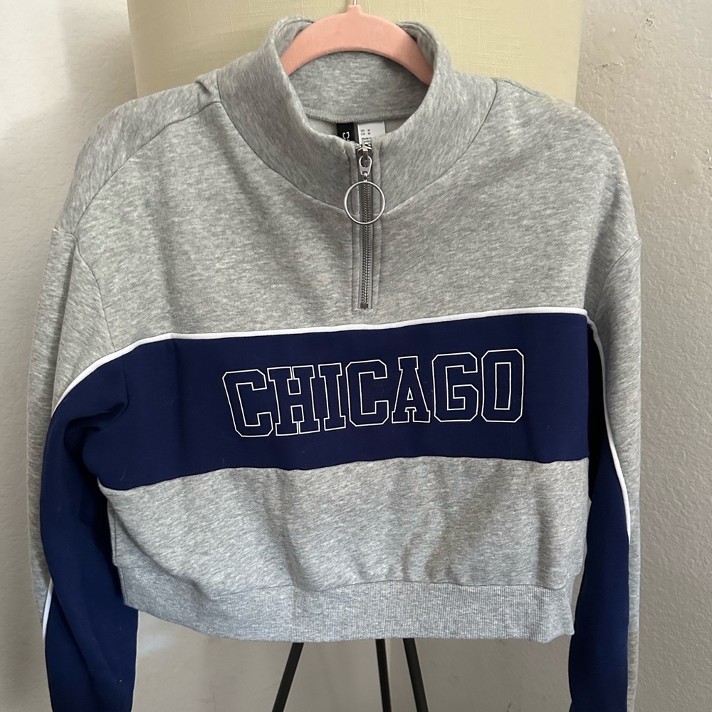 BNWT H&M cropped sweater